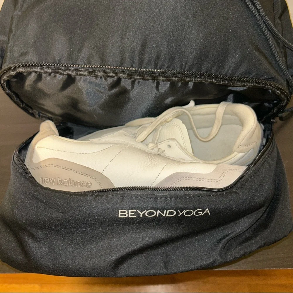 Beyond Yoga Convertible Gym Bag Backpack‎
